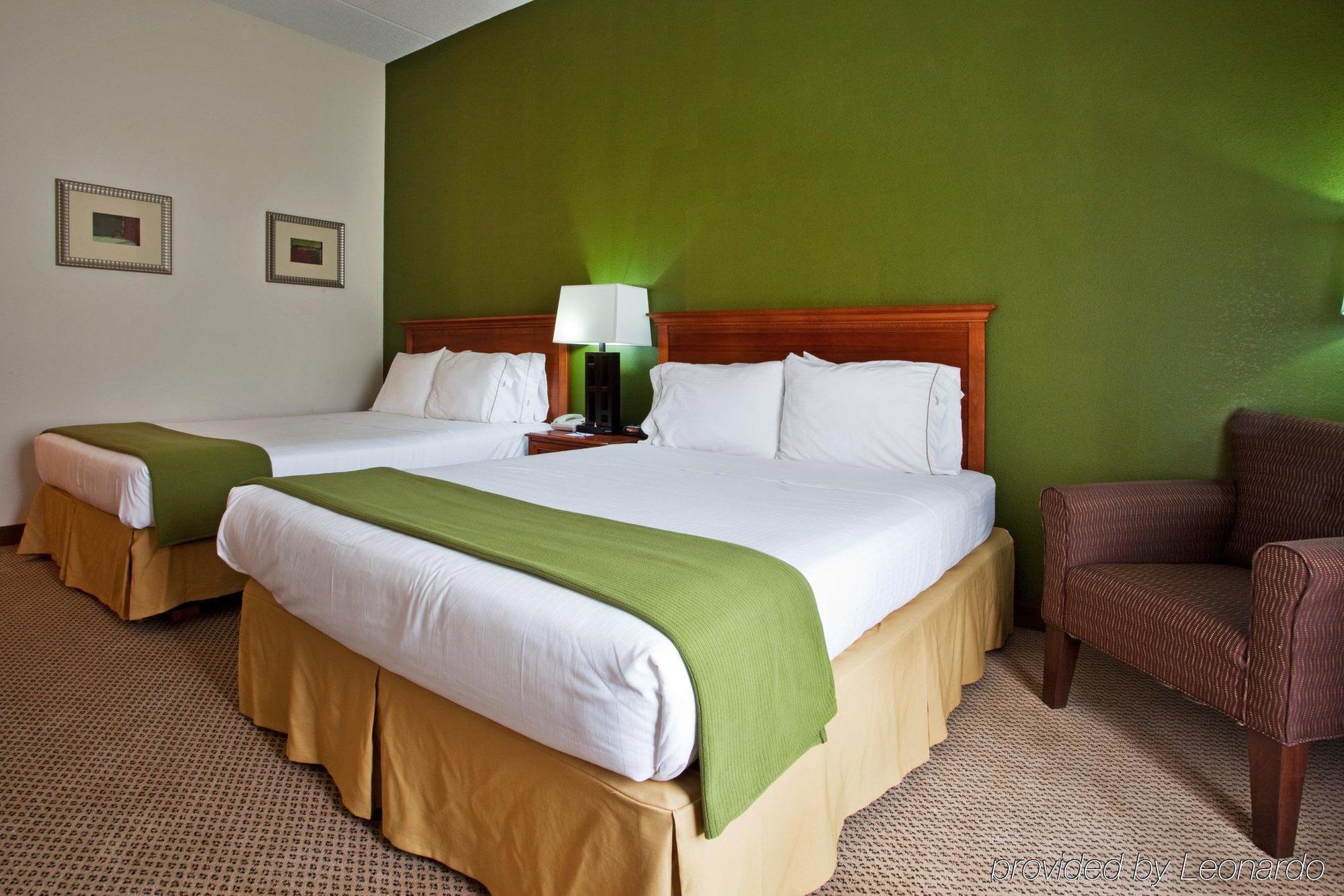 Holiday Inn Express Hotel & Suites Dublin By Ihg Quarto foto