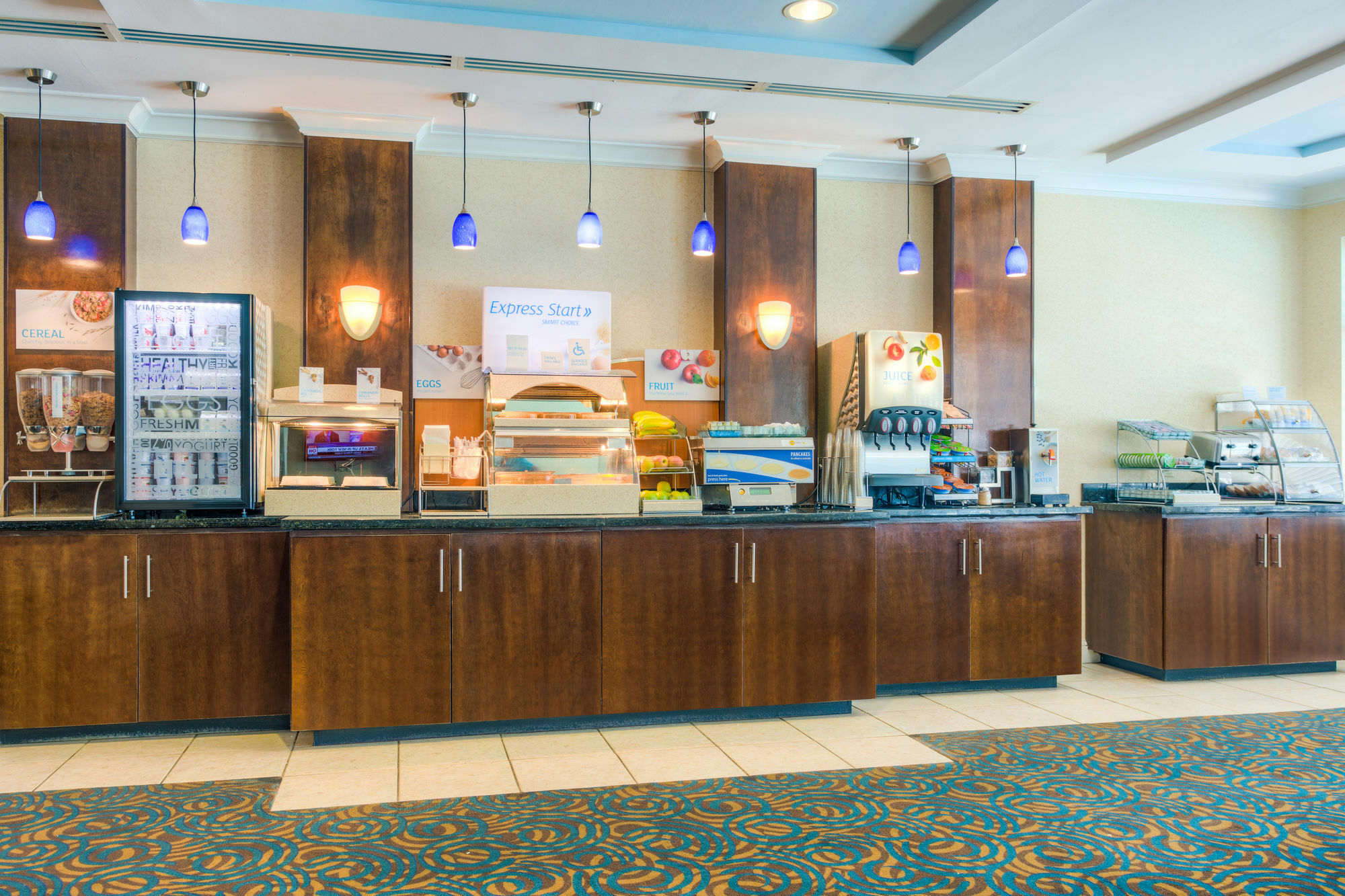 Holiday Inn Express Hotel & Suites Dublin By Ihg Exterior foto